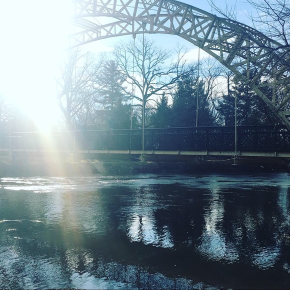 Meet your Posher, Kelly - Picture 4 of 5